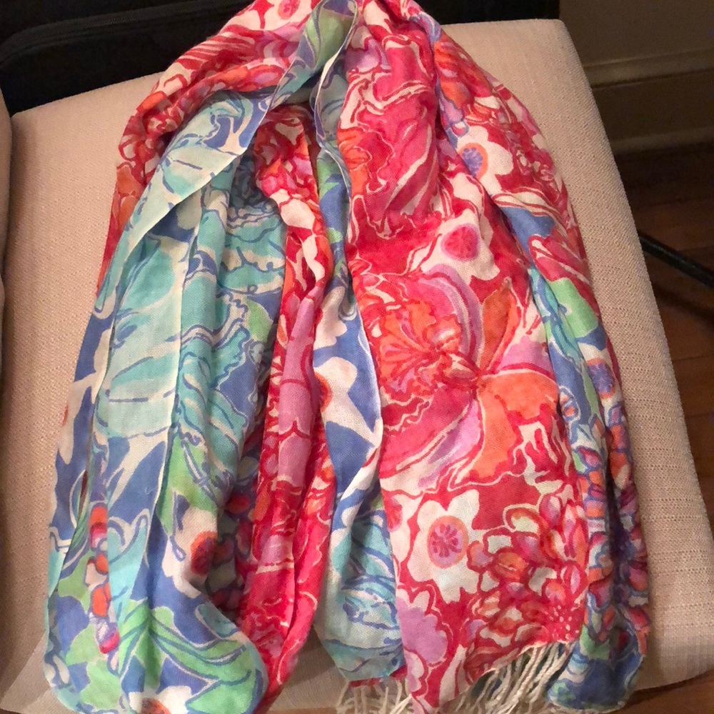 Lilly Pulitzer murfee scarf
